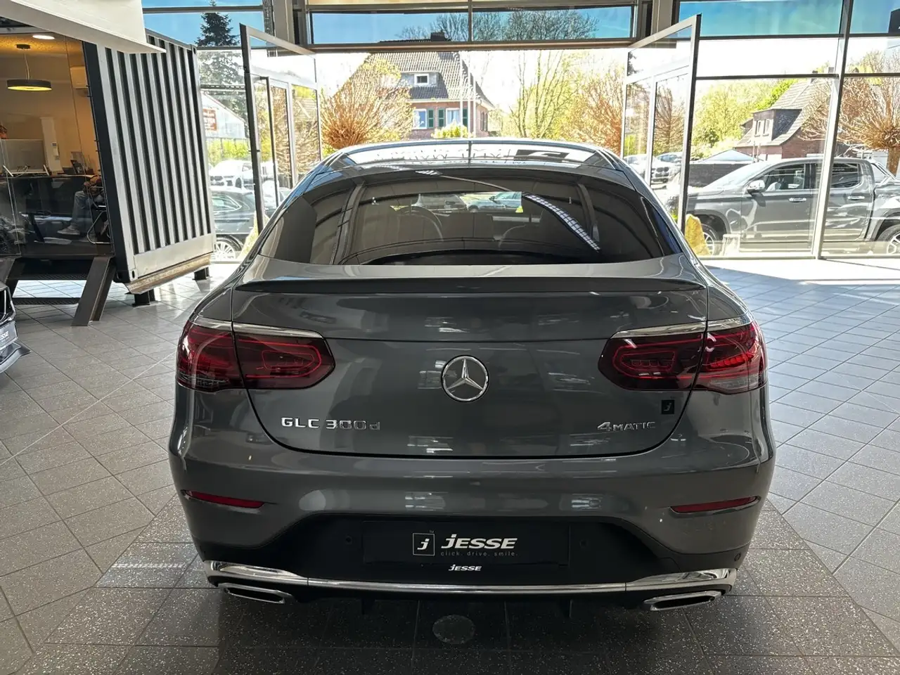 Mercedes-Benz GLC 300 6