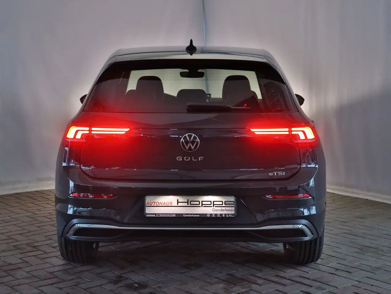 Volkswagen Golf VIII 9