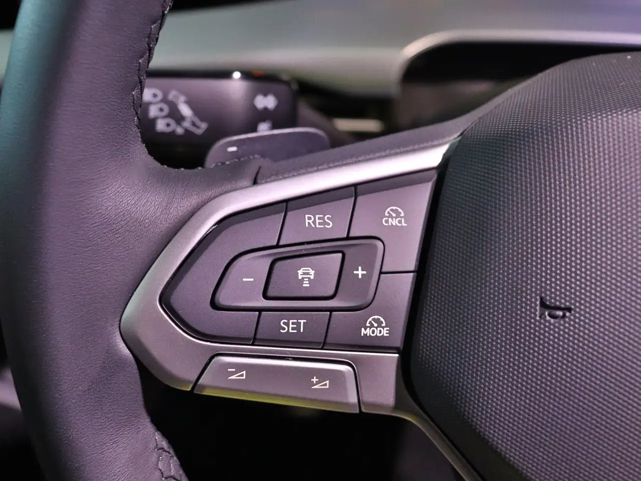 Volkswagen Golf VIII 15