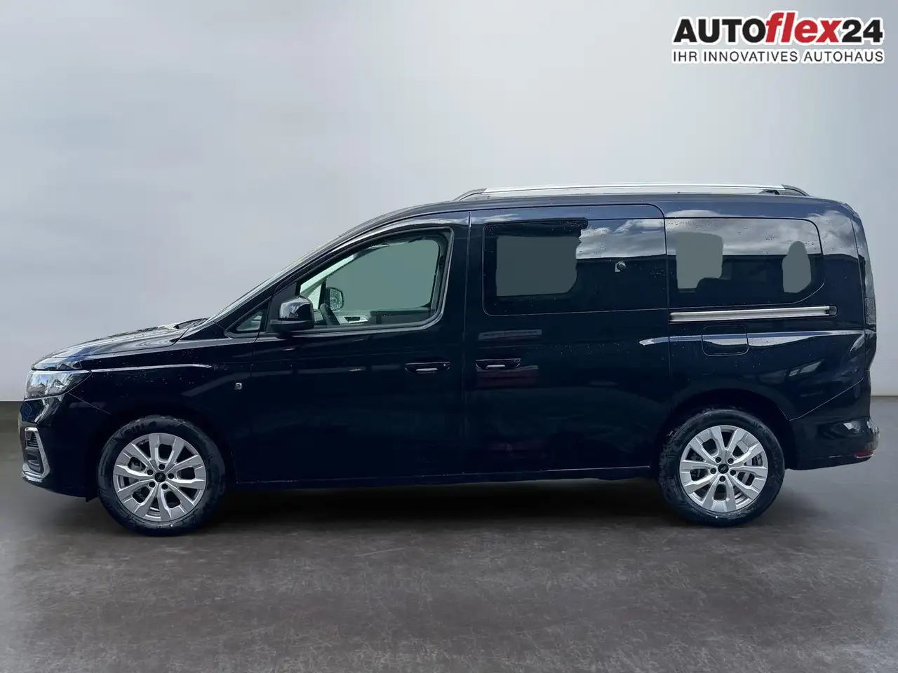 Ford Grand 7