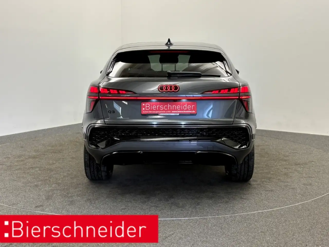 Audi Q3 6