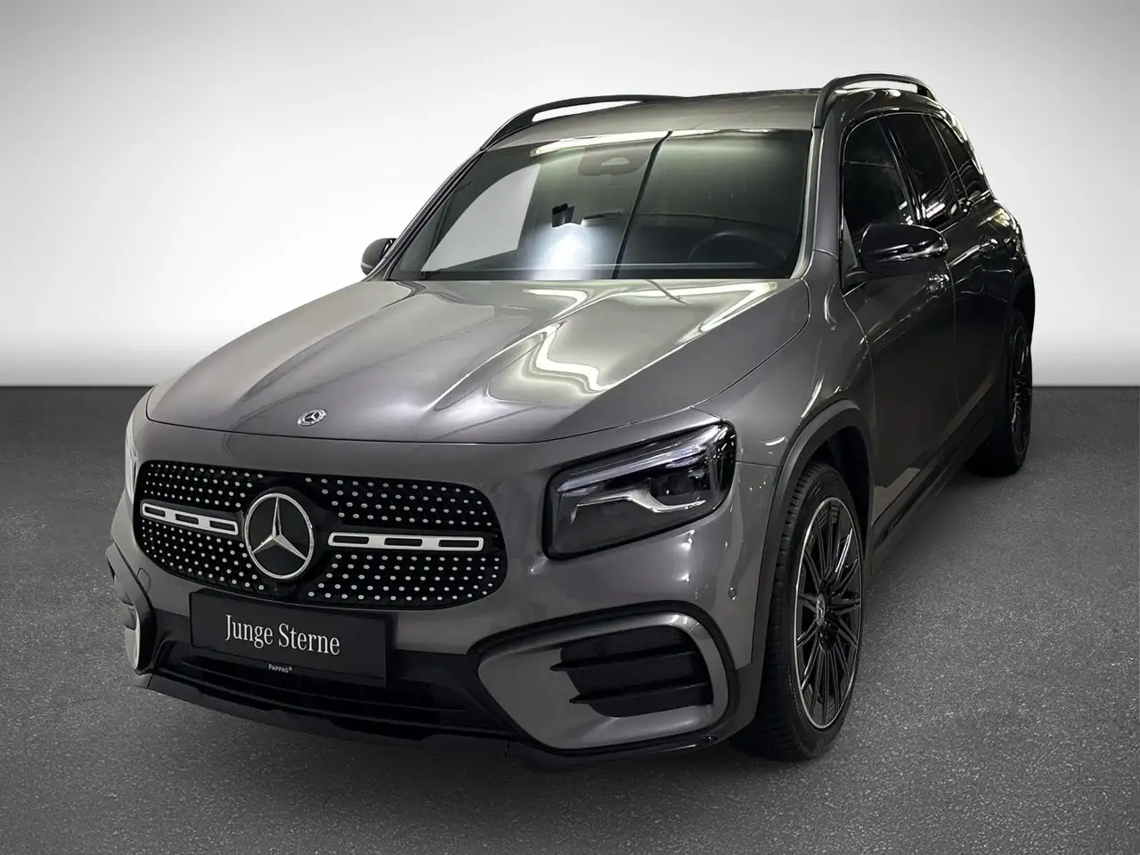 Mercedes-Benz GLB 200 2