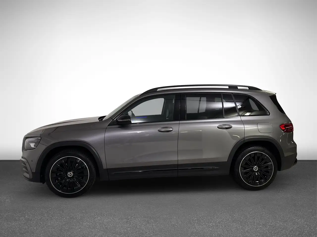 Mercedes-Benz GLB 200 7