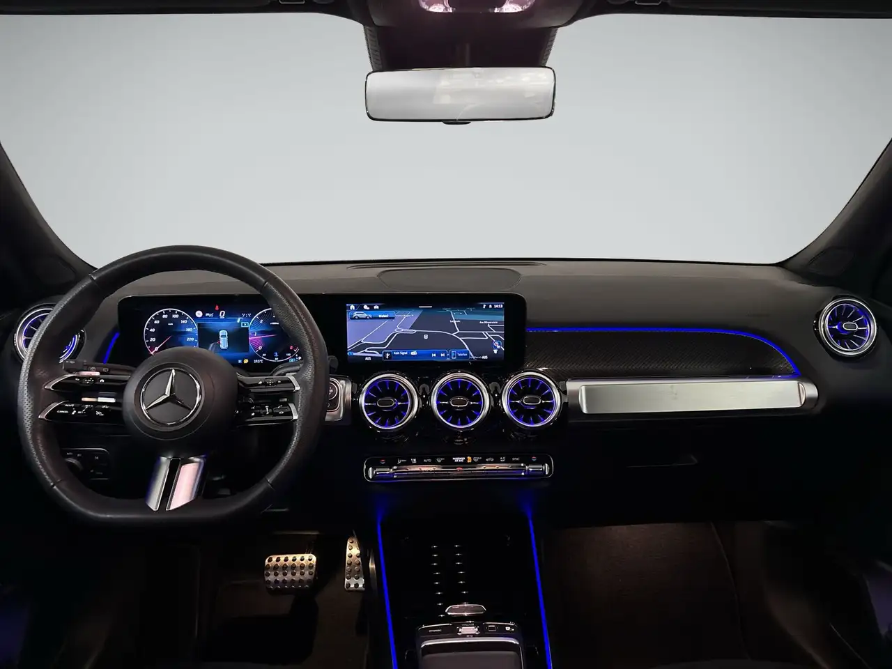 Mercedes-Benz GLB 200 8