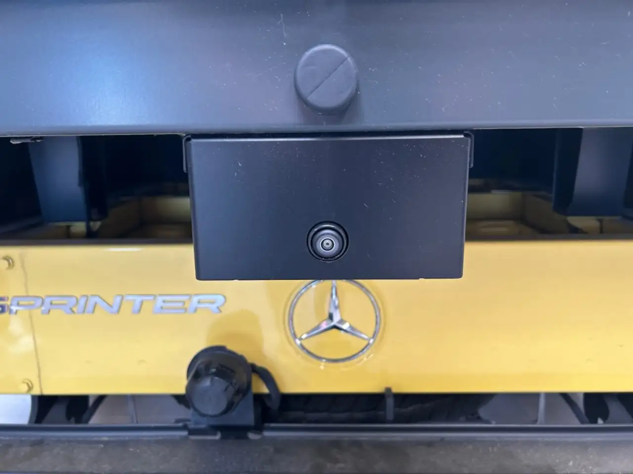 Mercedes-Benz eSprinter 414 19