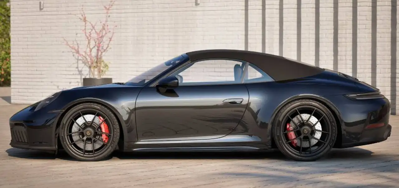 Porsche 992 911 2