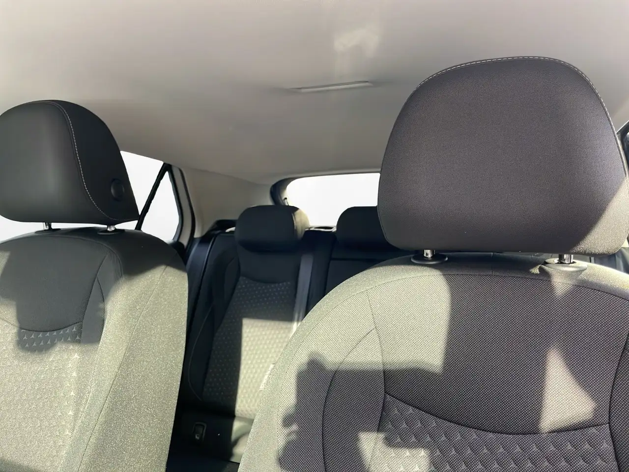 Volkswagen T-Roc 10