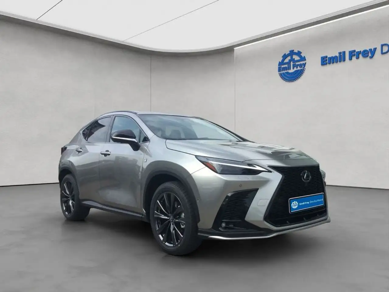 Lexus Inny 5