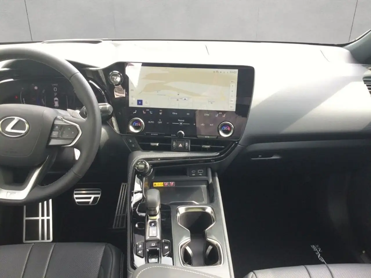 Lexus Inny 11