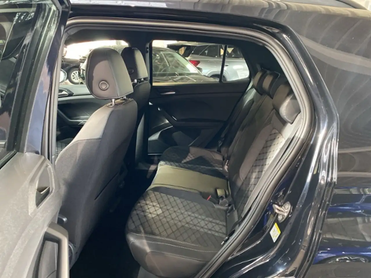 Volkswagen T-Cross 10