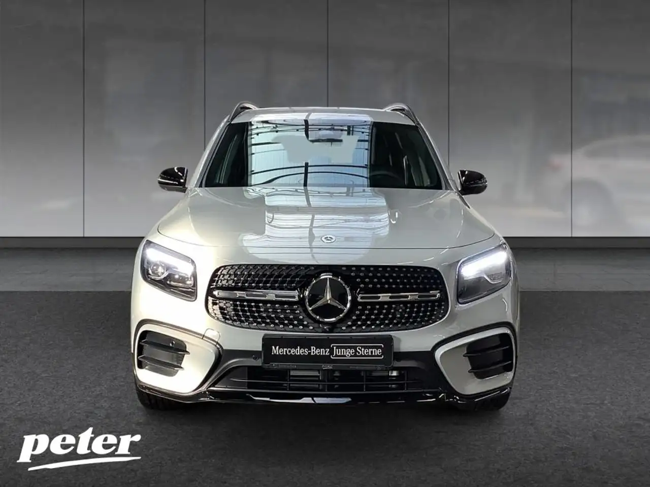 Mercedes-Benz GLB 220 2