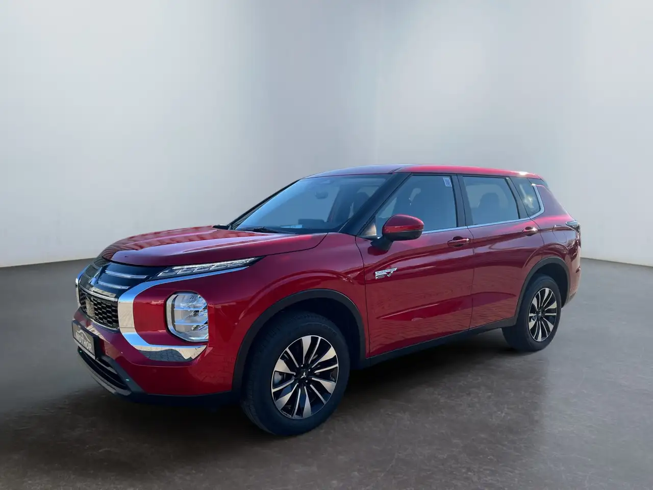 Mitsubishi Outlander 2