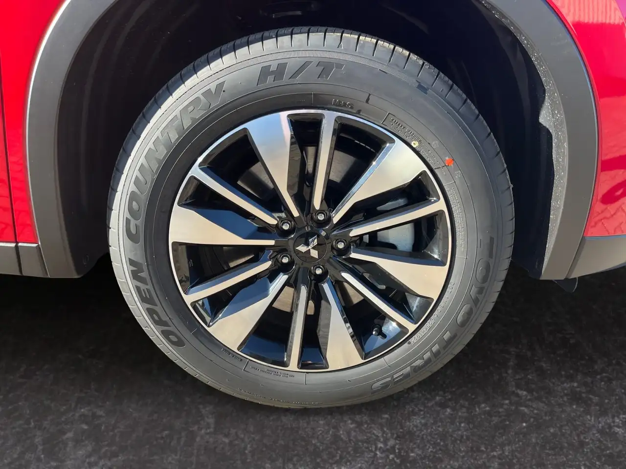 Mitsubishi Outlander 11