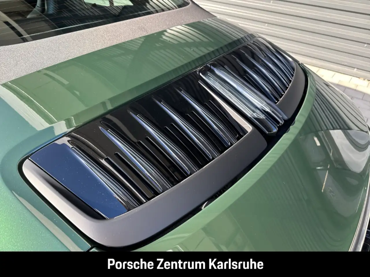 Porsche 992 911 11