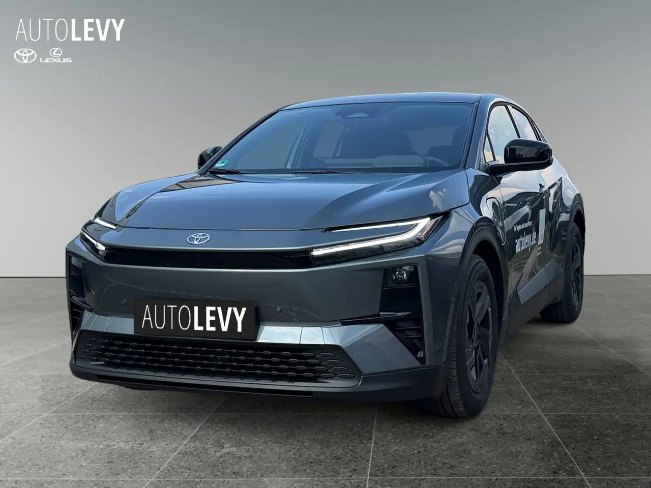 Toyota C-HR 2
