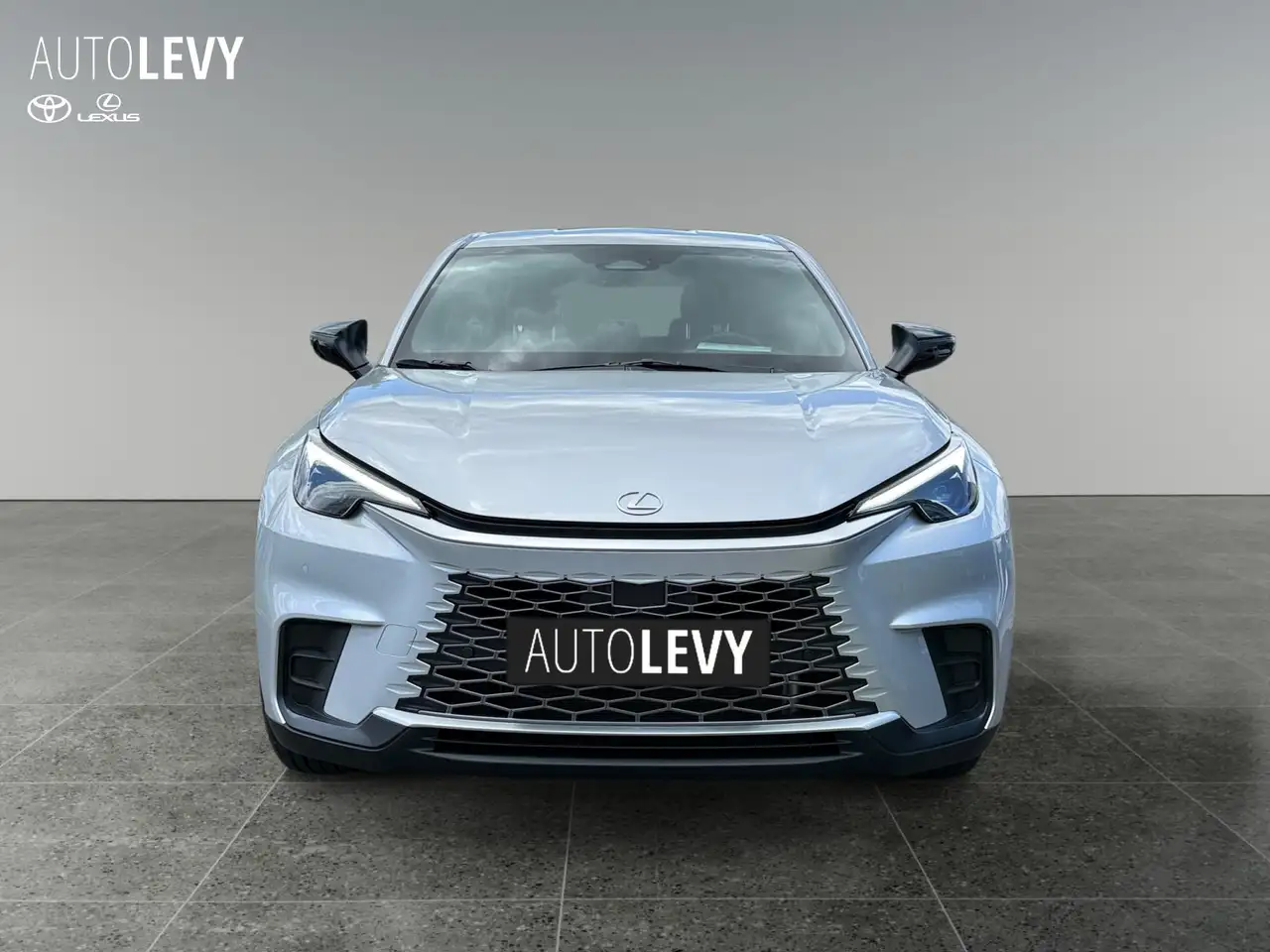 Lexus LBX 9