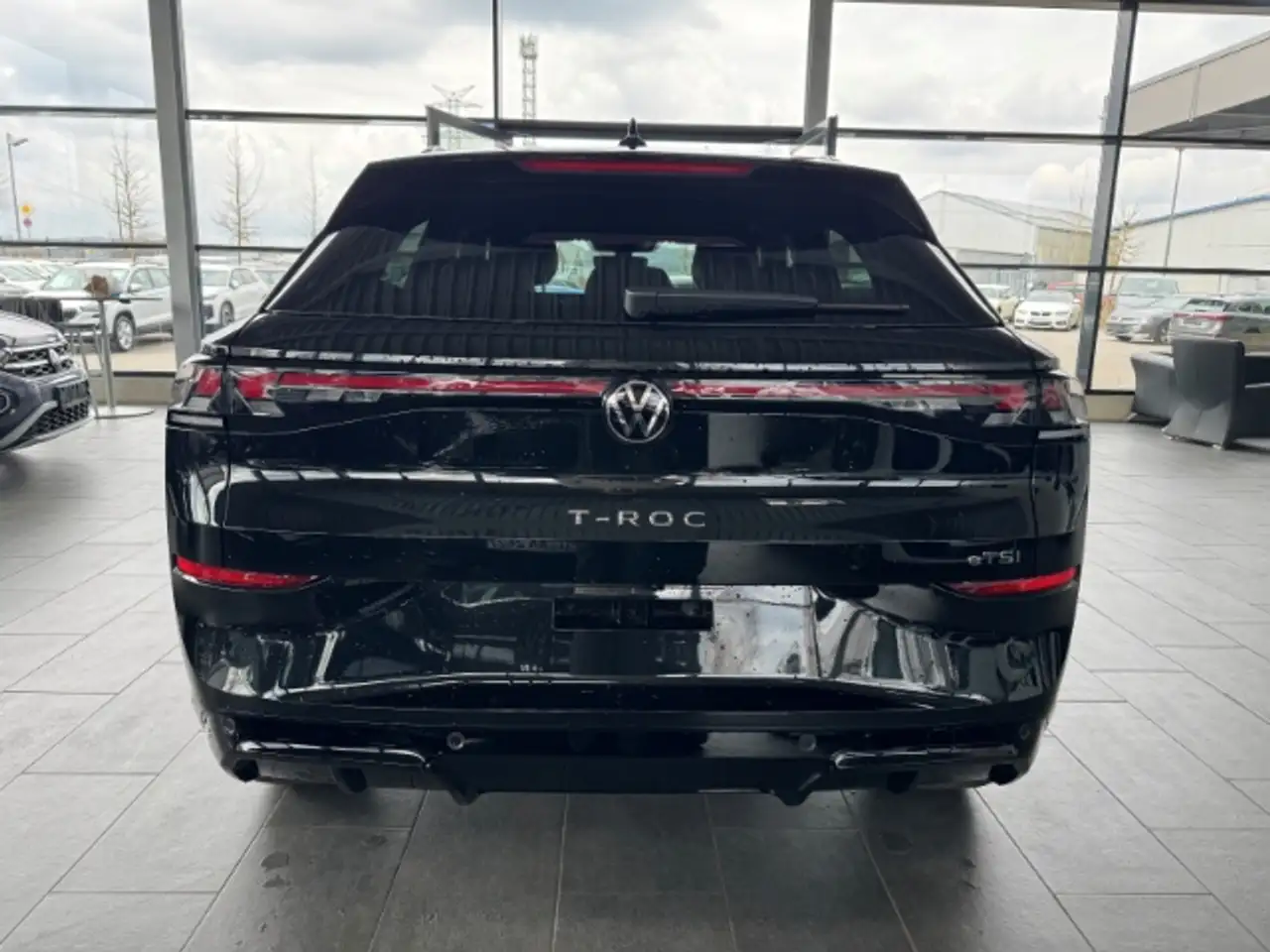 Volkswagen T-Roc 6