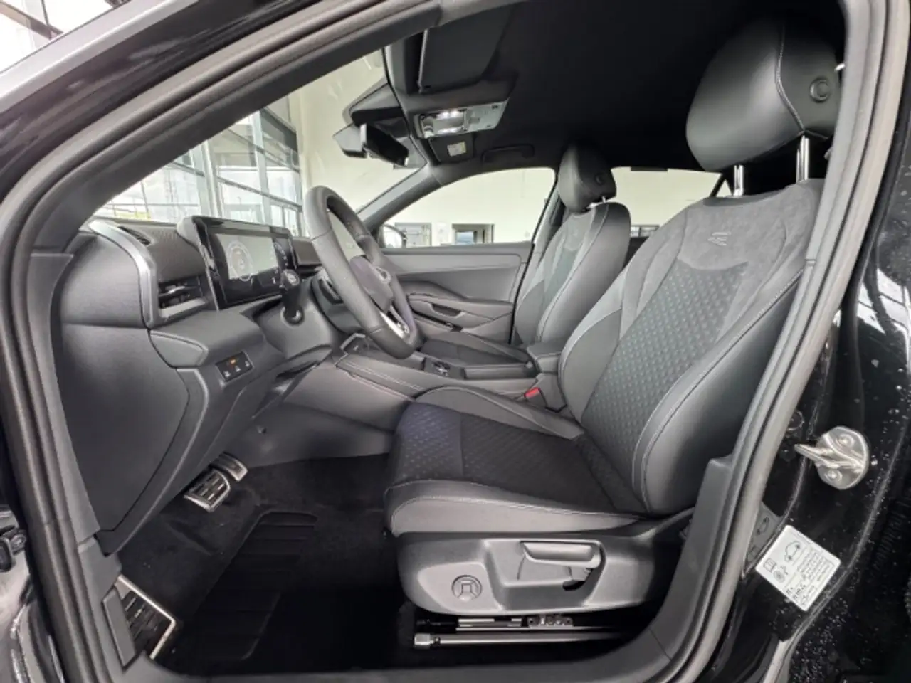Volkswagen T-Roc 11