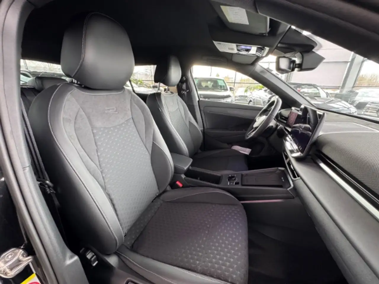Volkswagen T-Roc 12