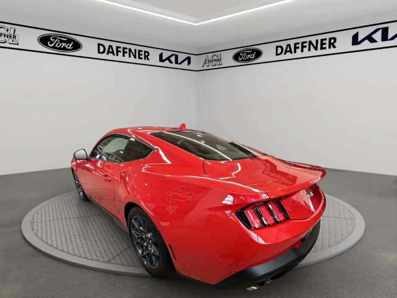 Ford Mustang 4