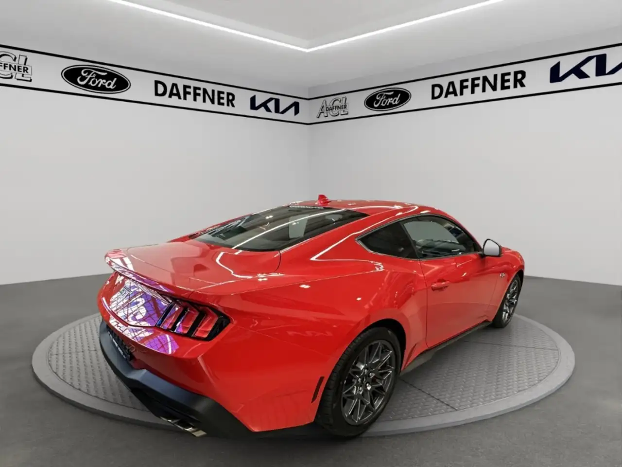 Ford Mustang 6