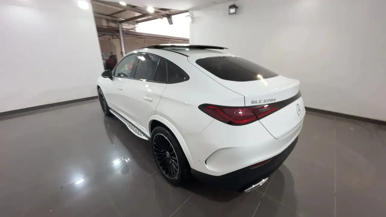 Mercedes-Benz GLC 220 3
