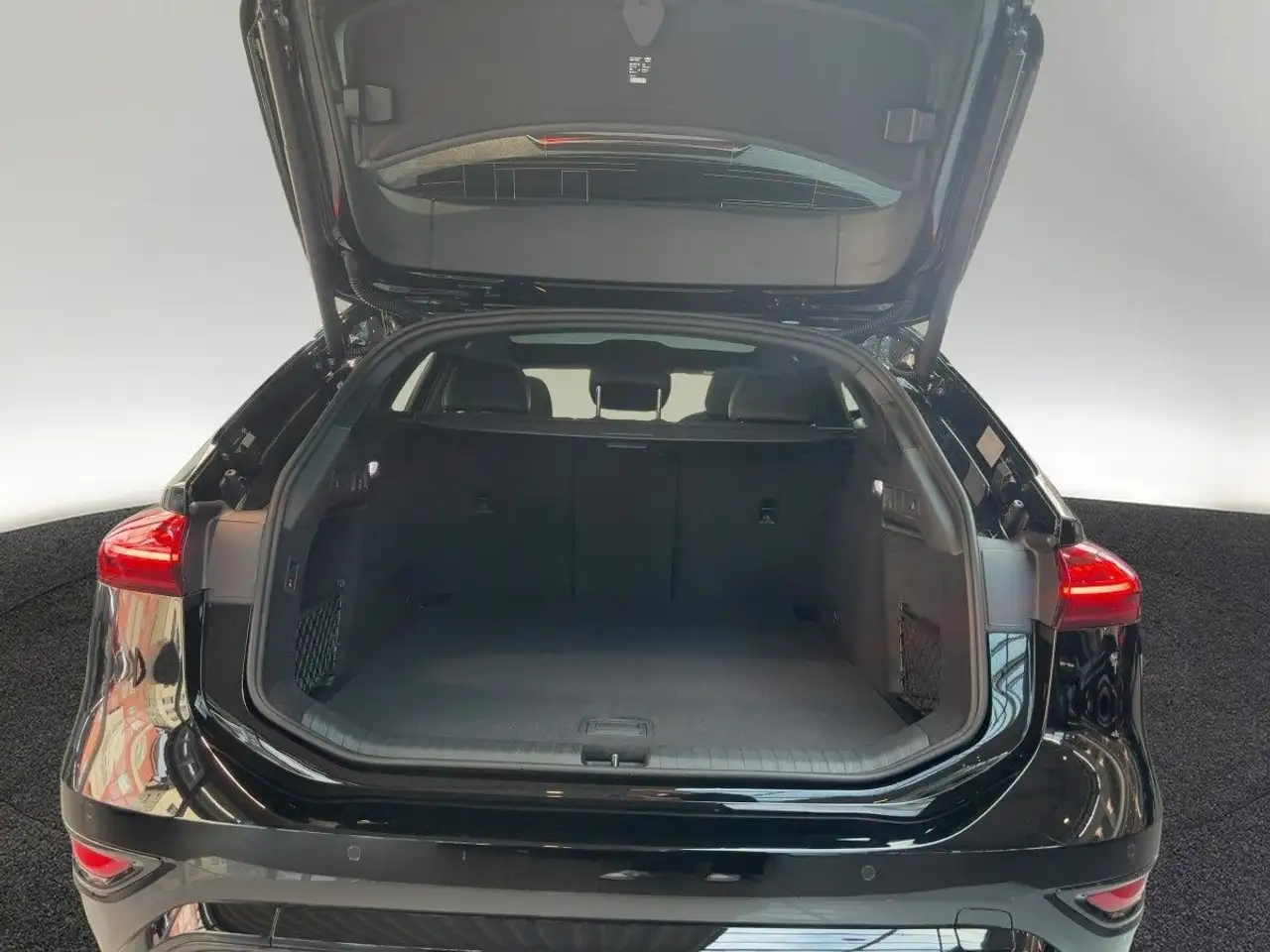 Audi S6 6