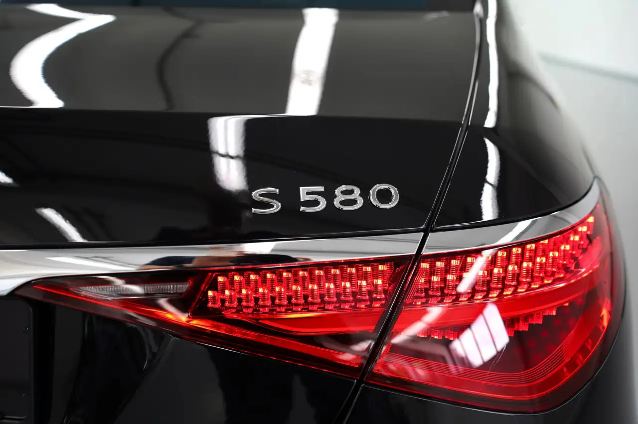 Mercedes-Benz S 580 11