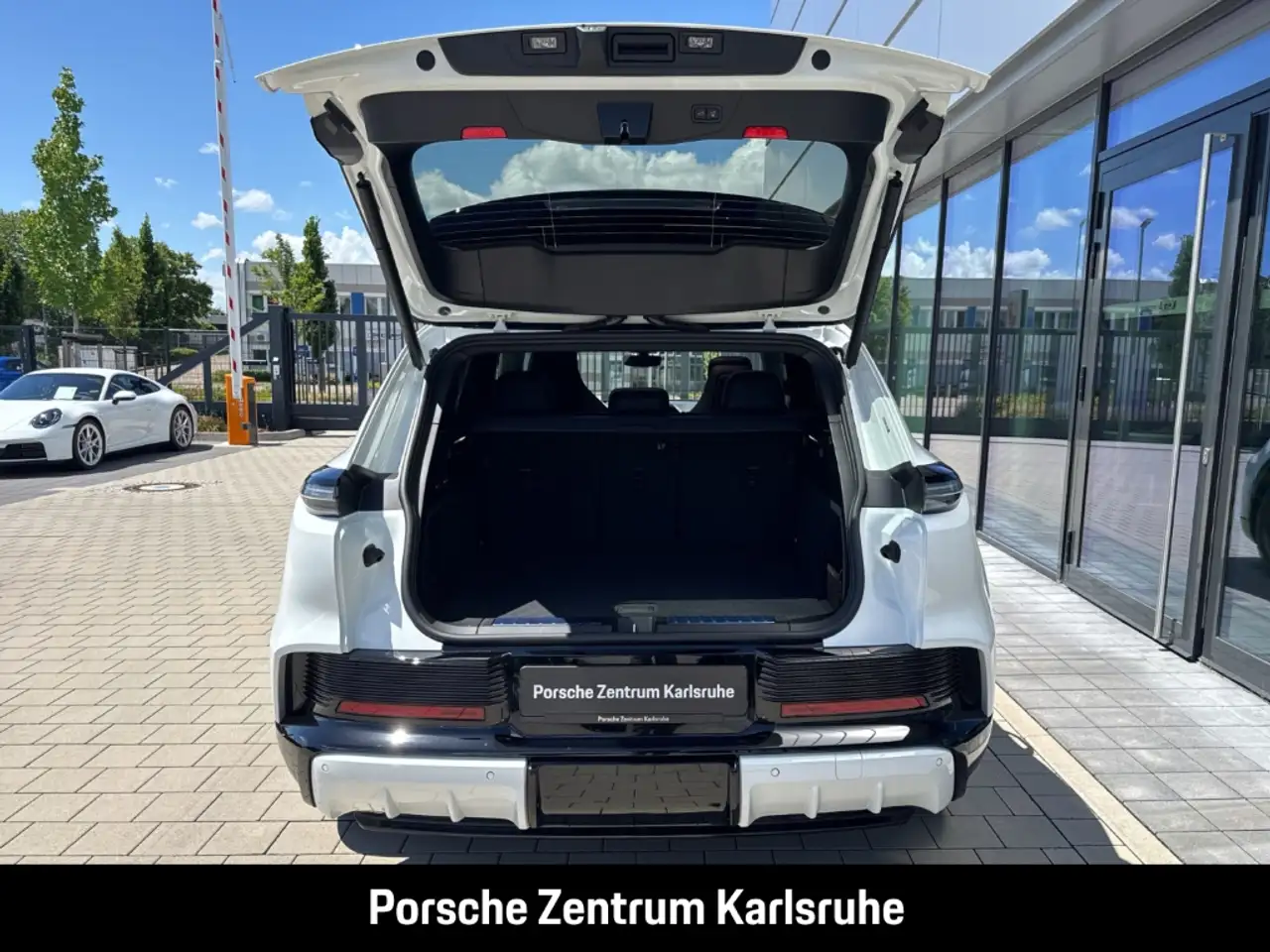 Porsche Cayenne 12