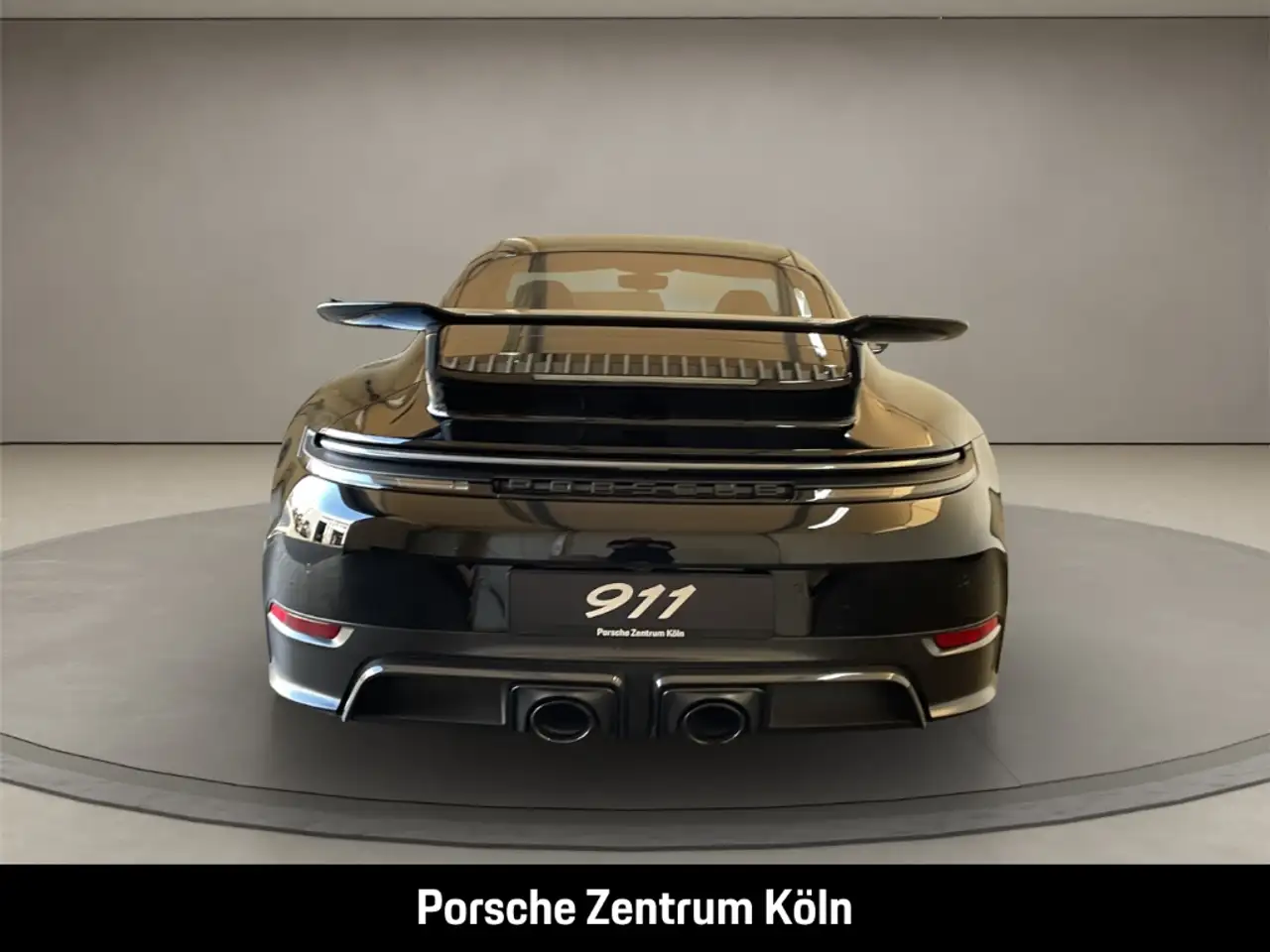 Porsche 992 911 4