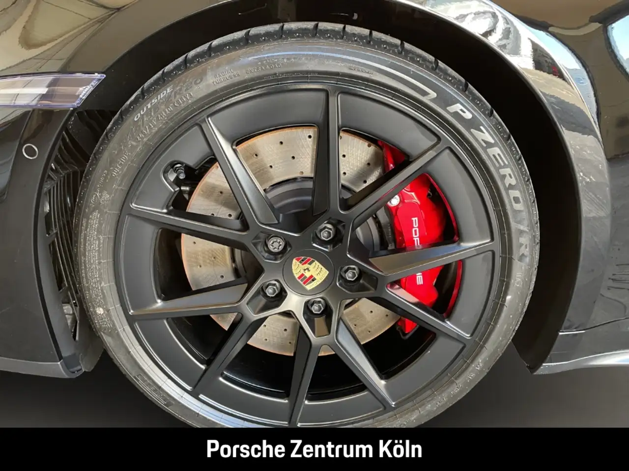 Porsche 992 911 12