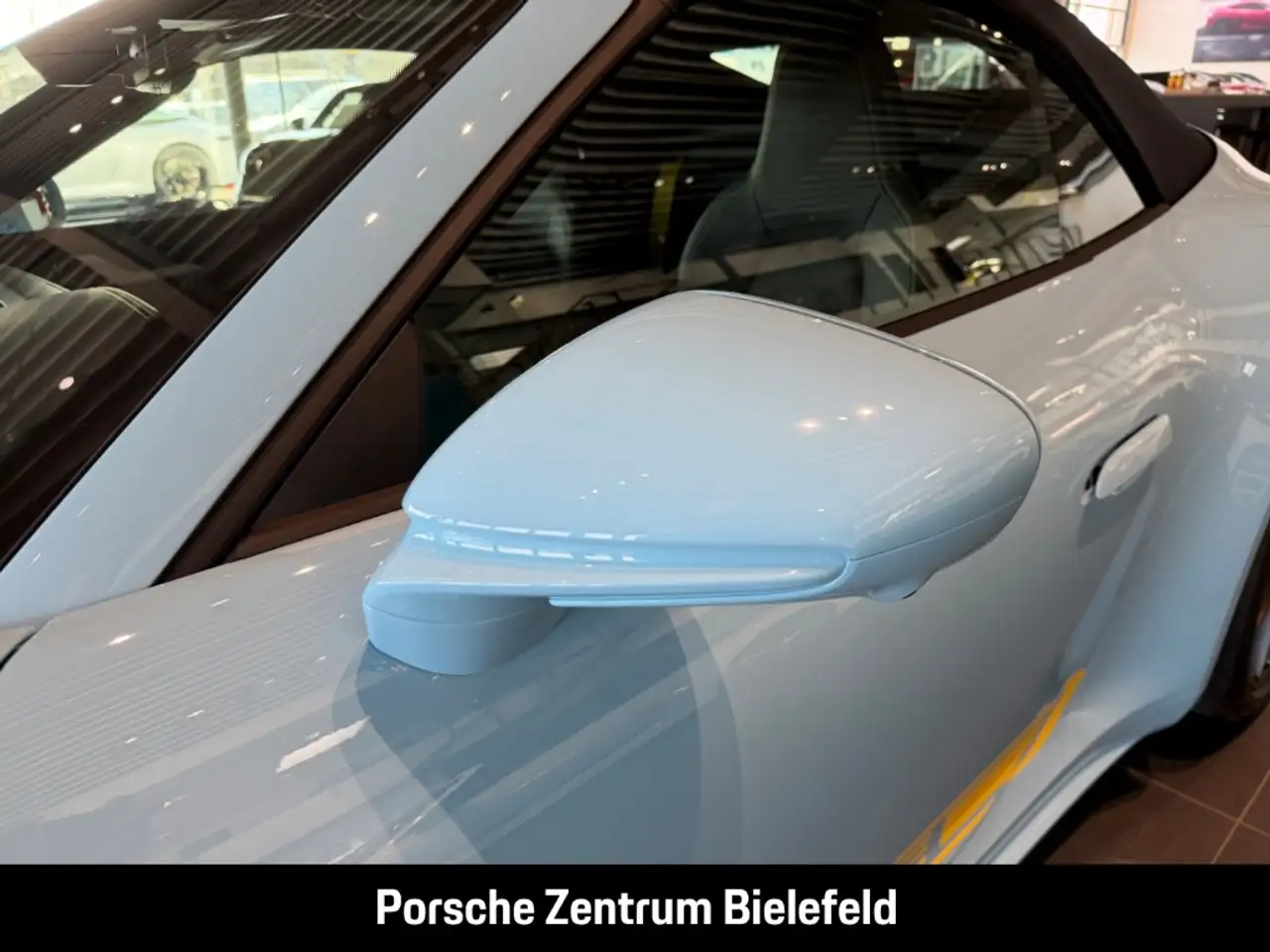 Porsche 992 911 12