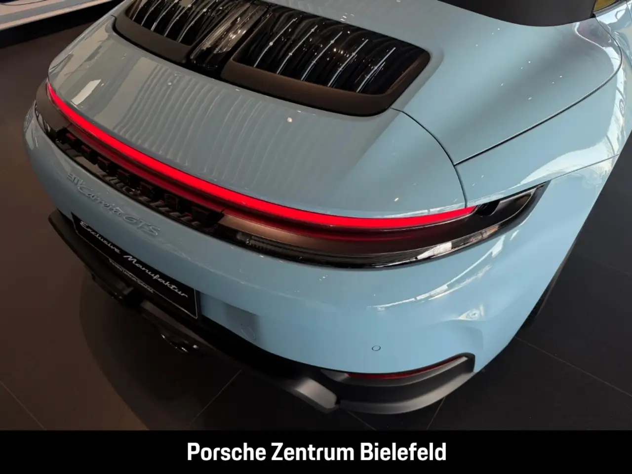 Porsche 992 911 16