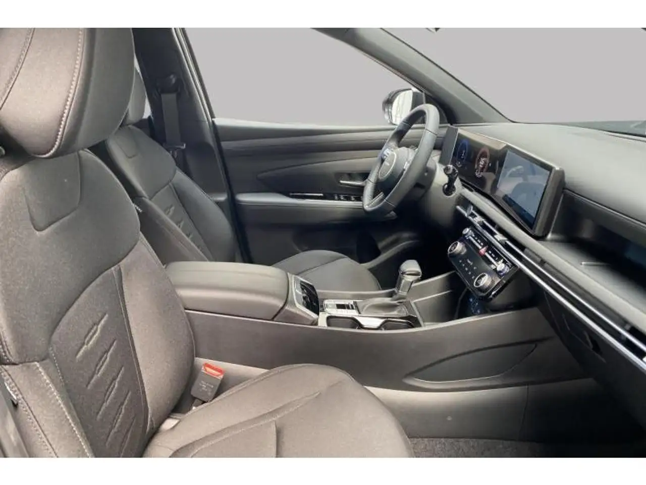 Hyundai TUCSON 8