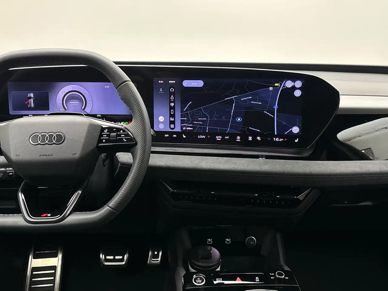 Audi Q6 8