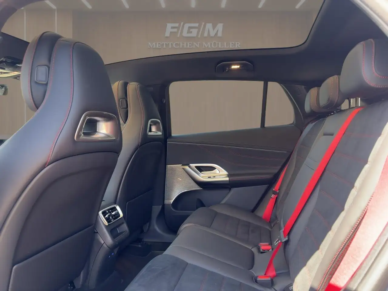 Mercedes-Benz GLC 400 7