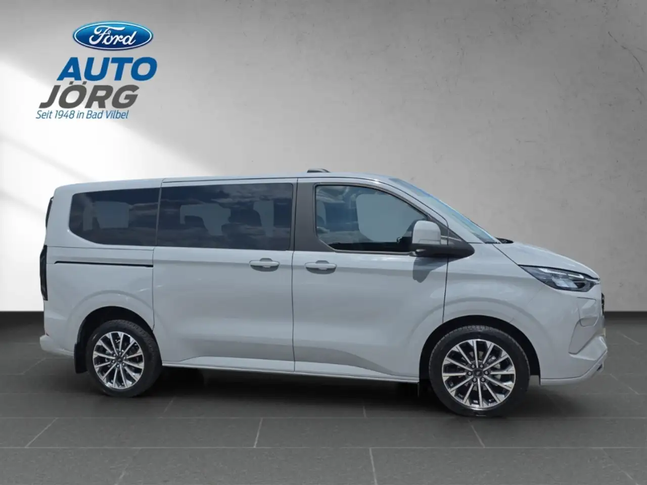 Ford Tourneo 6