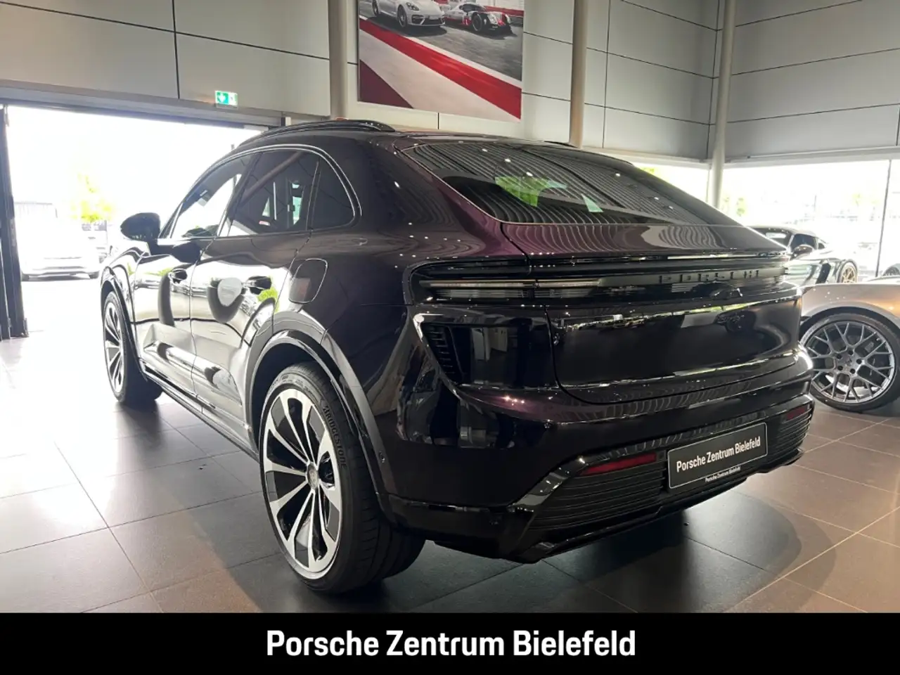 Porsche Macan 3