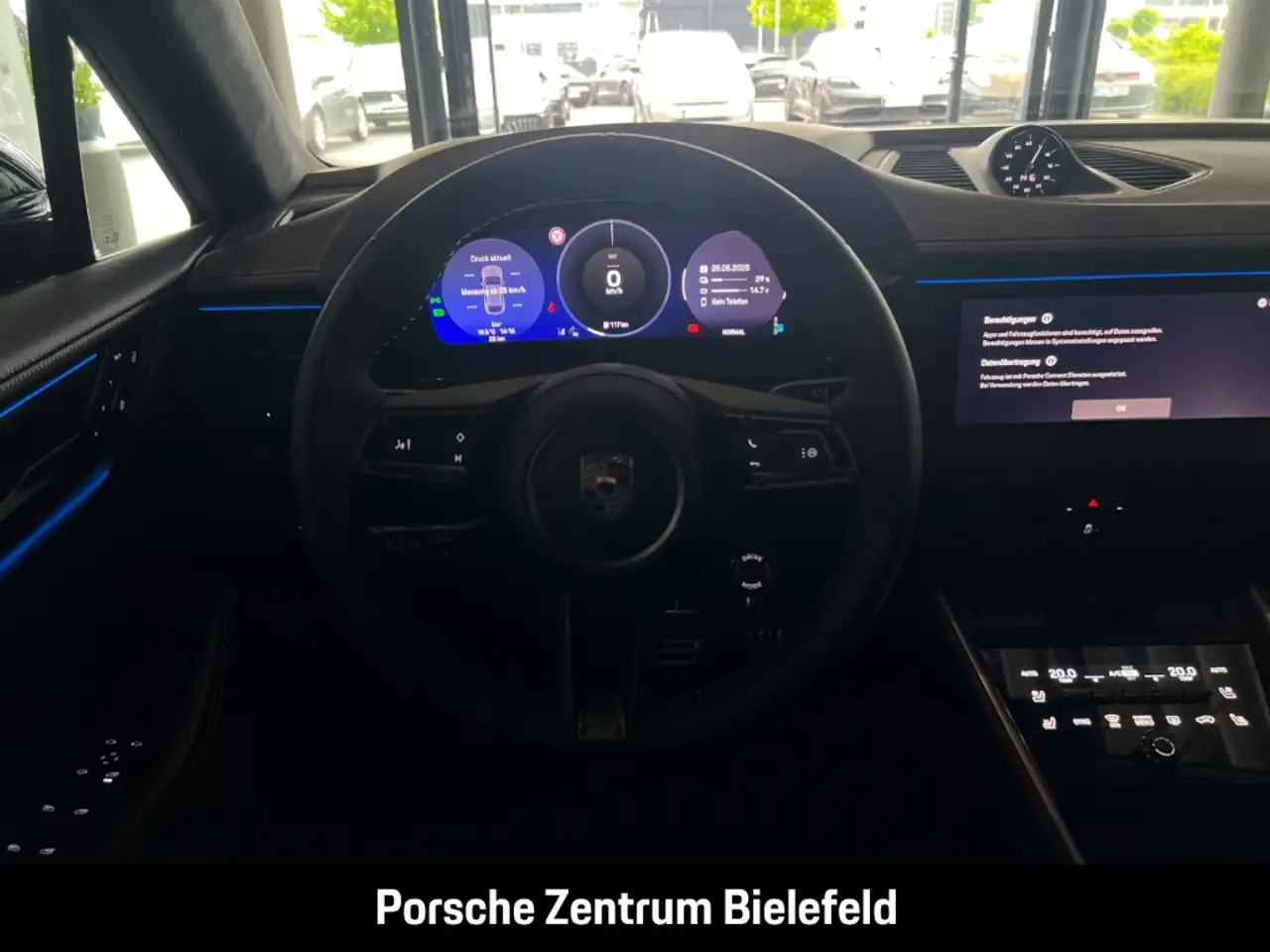 Porsche Macan 14