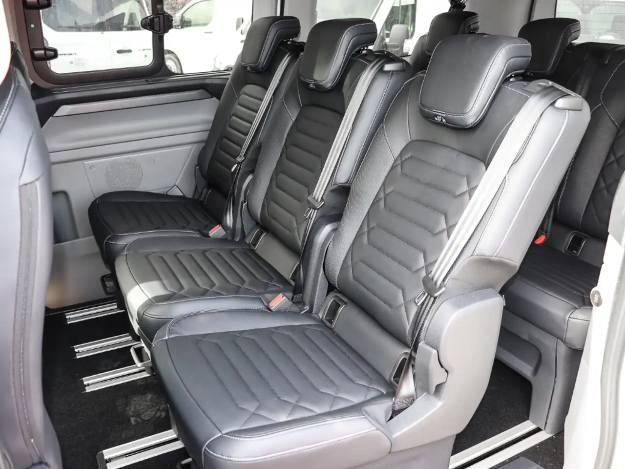 Ford Tourneo 13