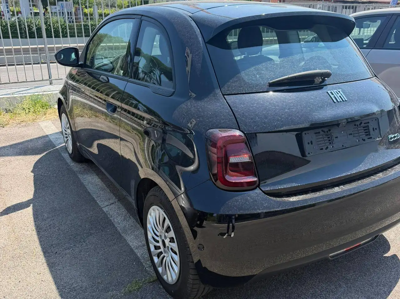 Fiat 500e 500 3