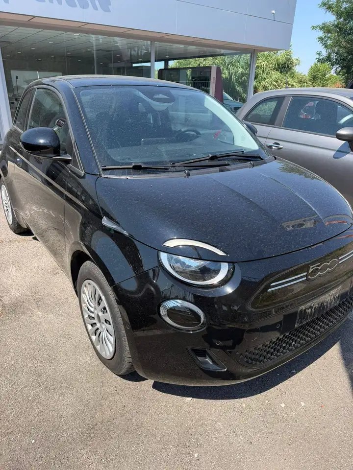 Fiat 500e 500 9
