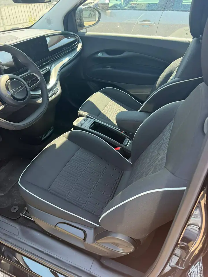 Fiat 500e 500 12