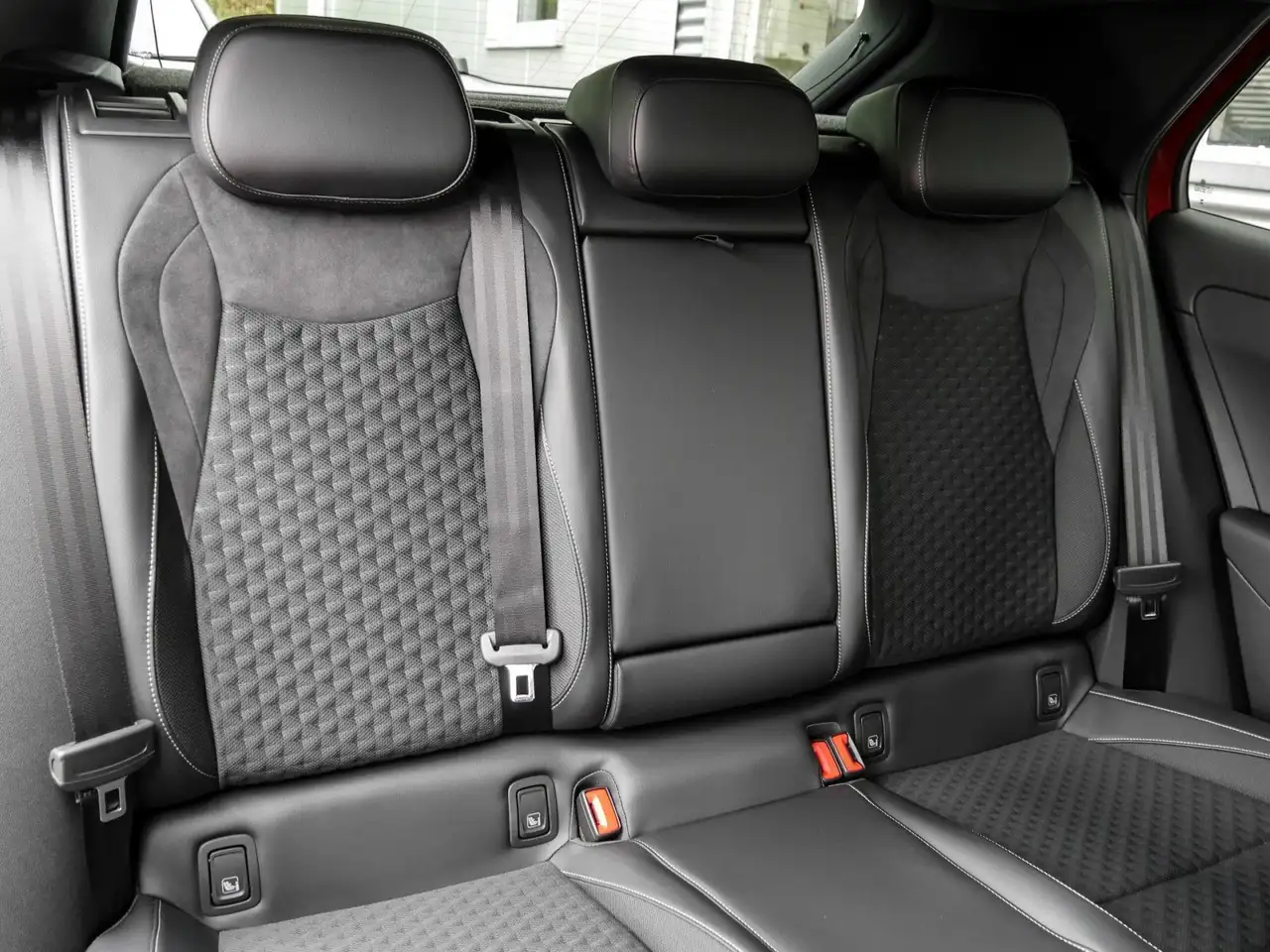 Volkswagen T-Roc 4