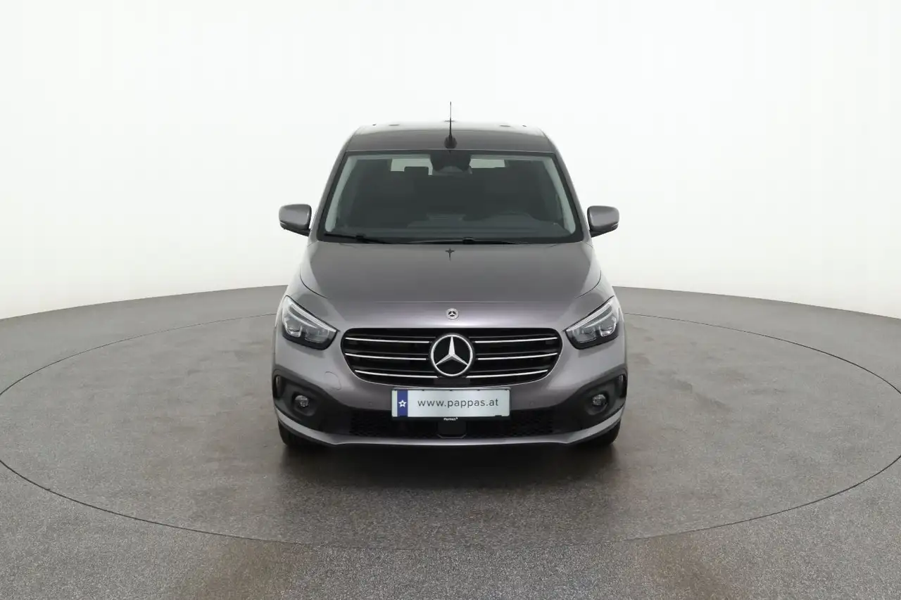 Mercedes-Benz T-Class 4