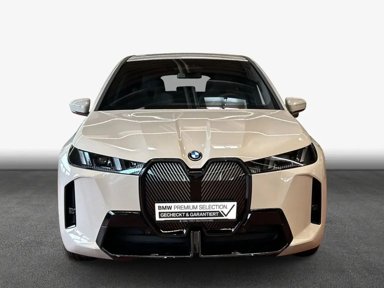 BMW iX 4