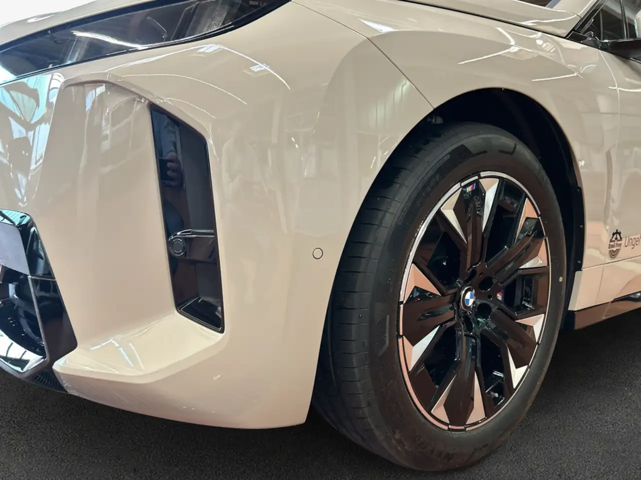BMW iX 7