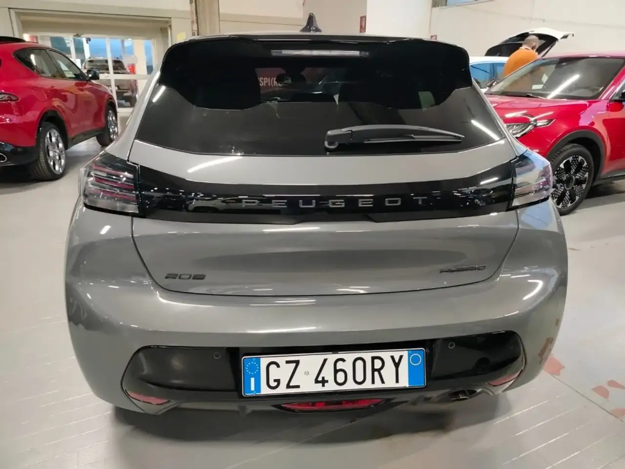 Peugeot 208 100 5