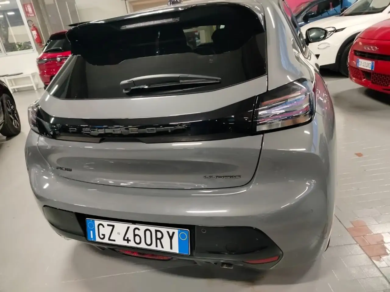 Peugeot 208 100 6