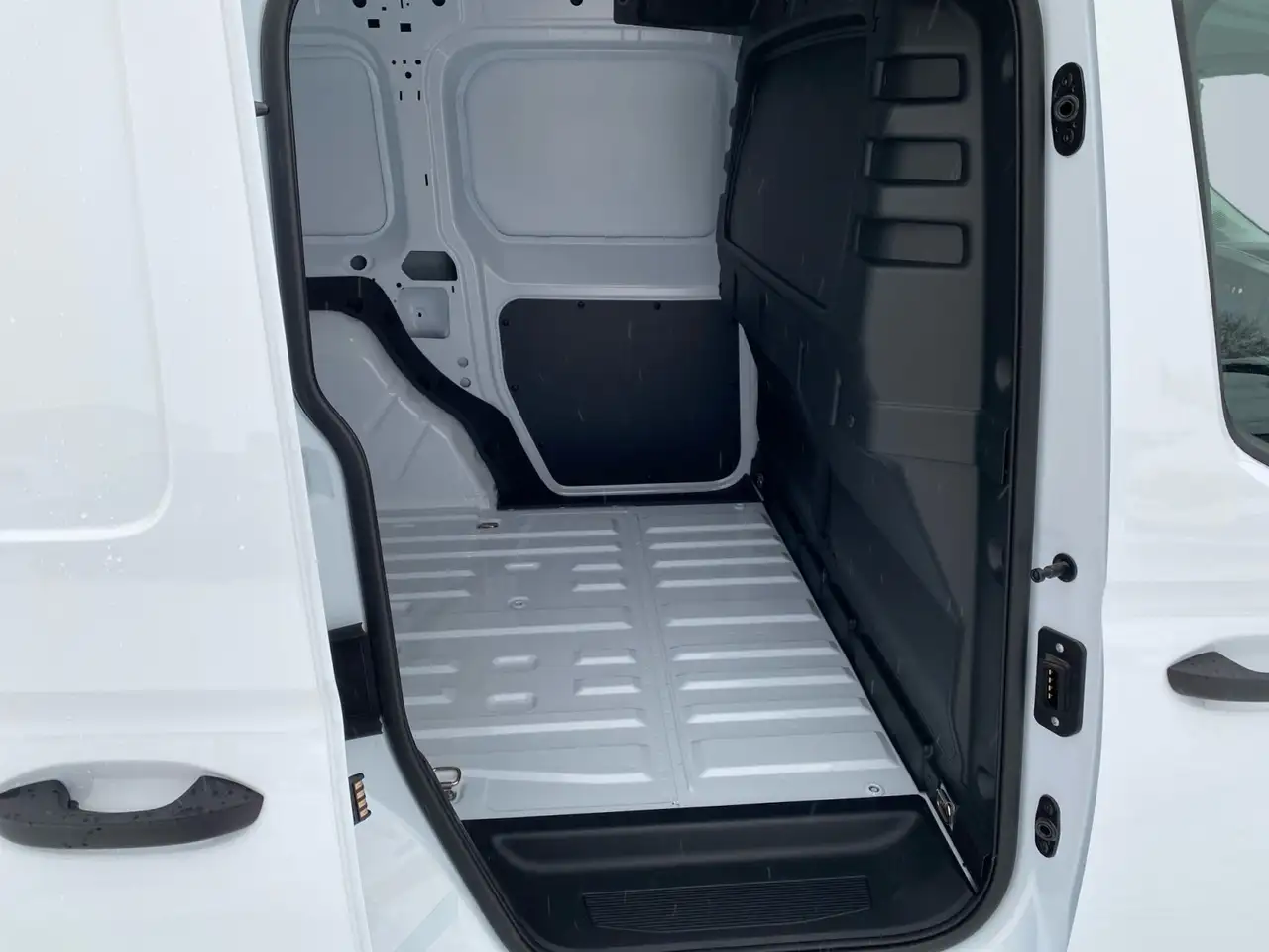 Ford Transit 9